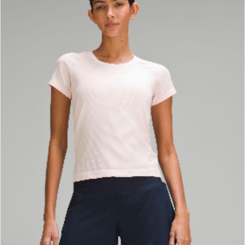 Lululemon Swiftly Tech Tee Race Length - image 3